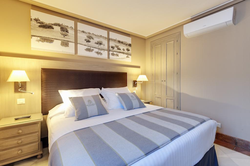 Superior Double or Twin Room,1706269156:JPEG