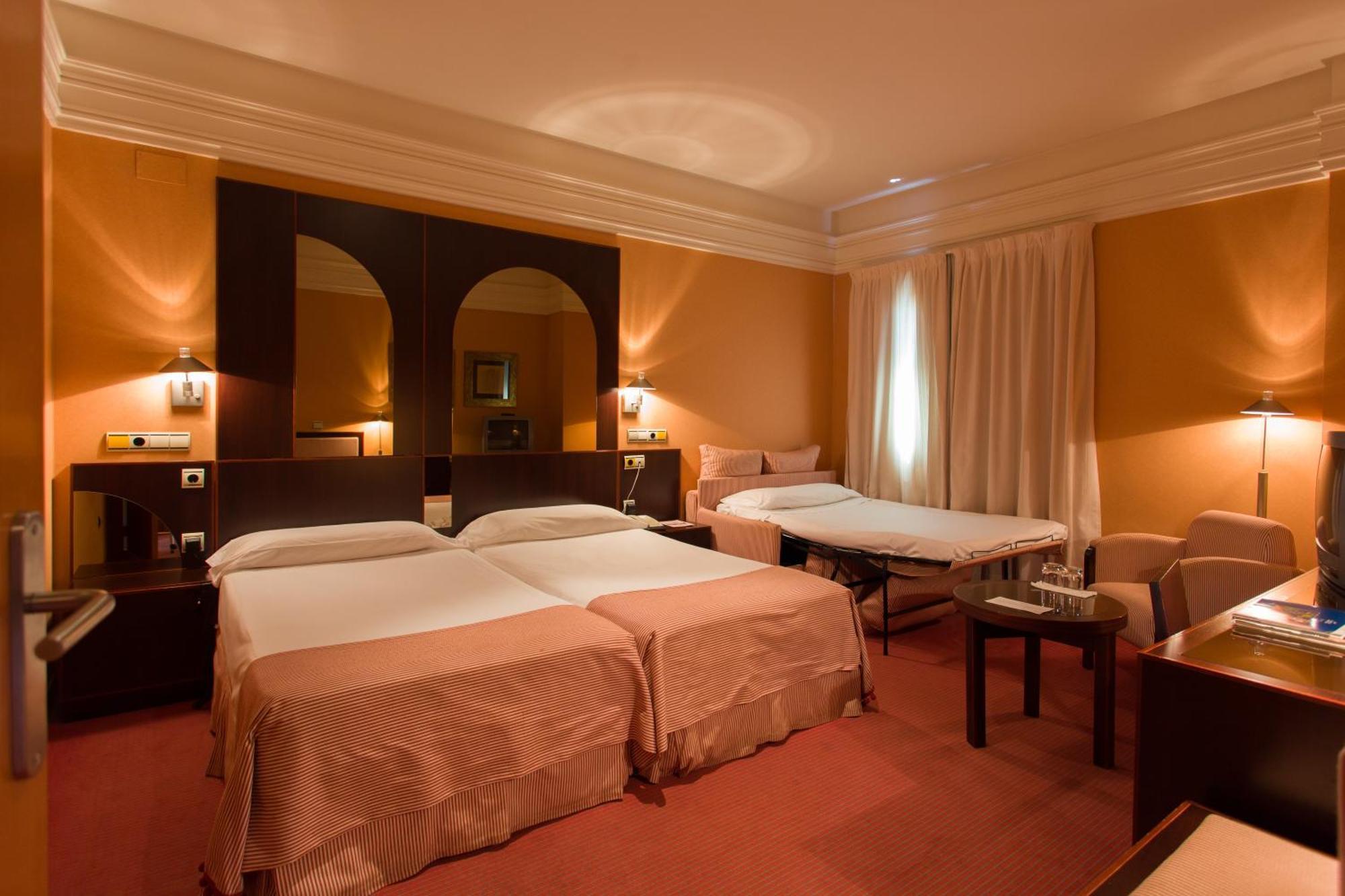 Double Room Extra Bed,305734804:JPEG